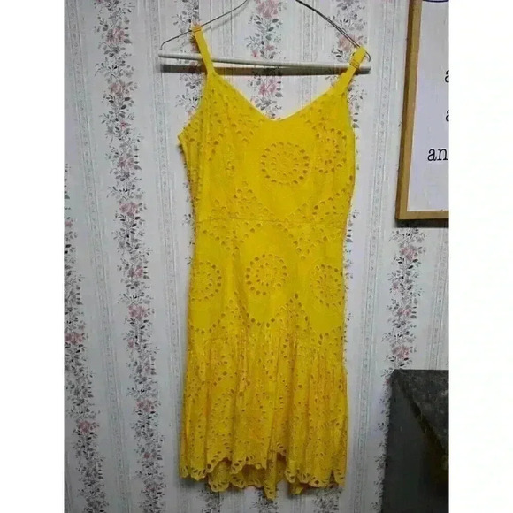 est. 1946 Dresses & Skirts - Est 1946 Women's Yellow Eyelet Hi-Low Dress Small Zip Up